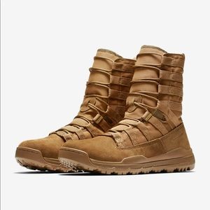 Nike SFB Gen 2 8” Leather  size 10